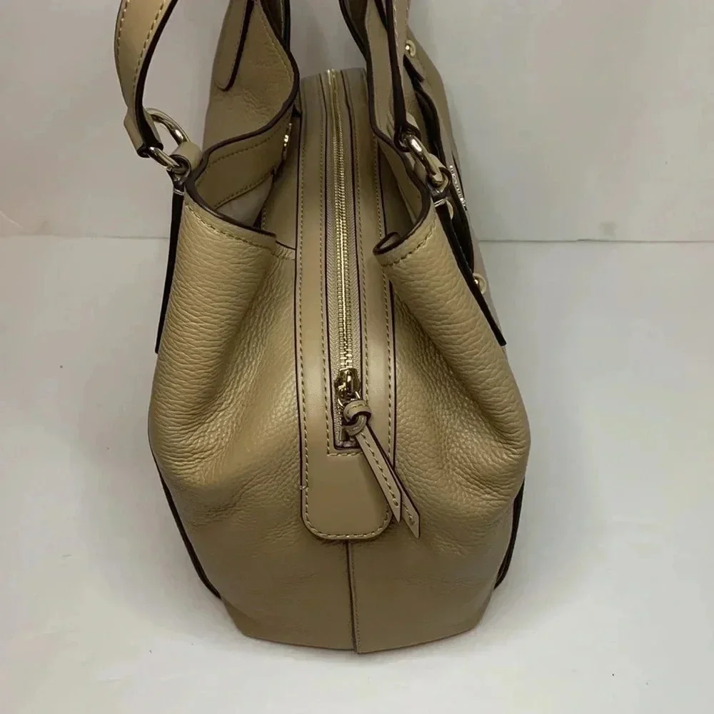 NWT Michael Kors Molly Pebble Leather Bag Camel Brown